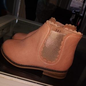 Girls dress boots size 8y